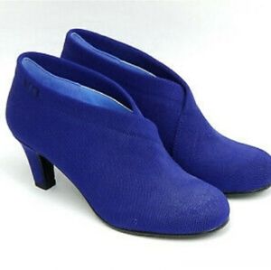 UN United Nude   Blue Mid Fold Round Toe Booties